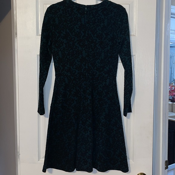 Loft | Green/Black Jacquard Dress | Size 2 - Picture 5 of 5